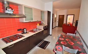 Elena Apartment